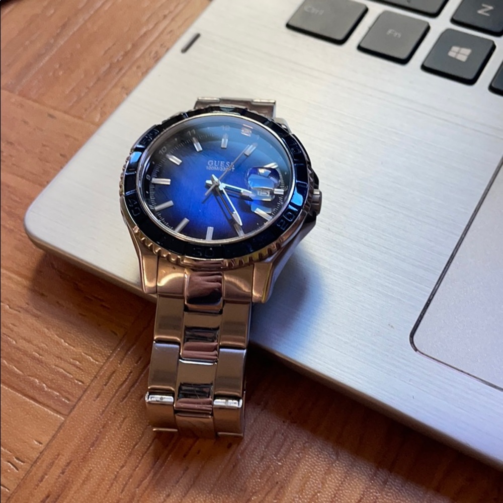Guess Watch - Picture 12 of 12